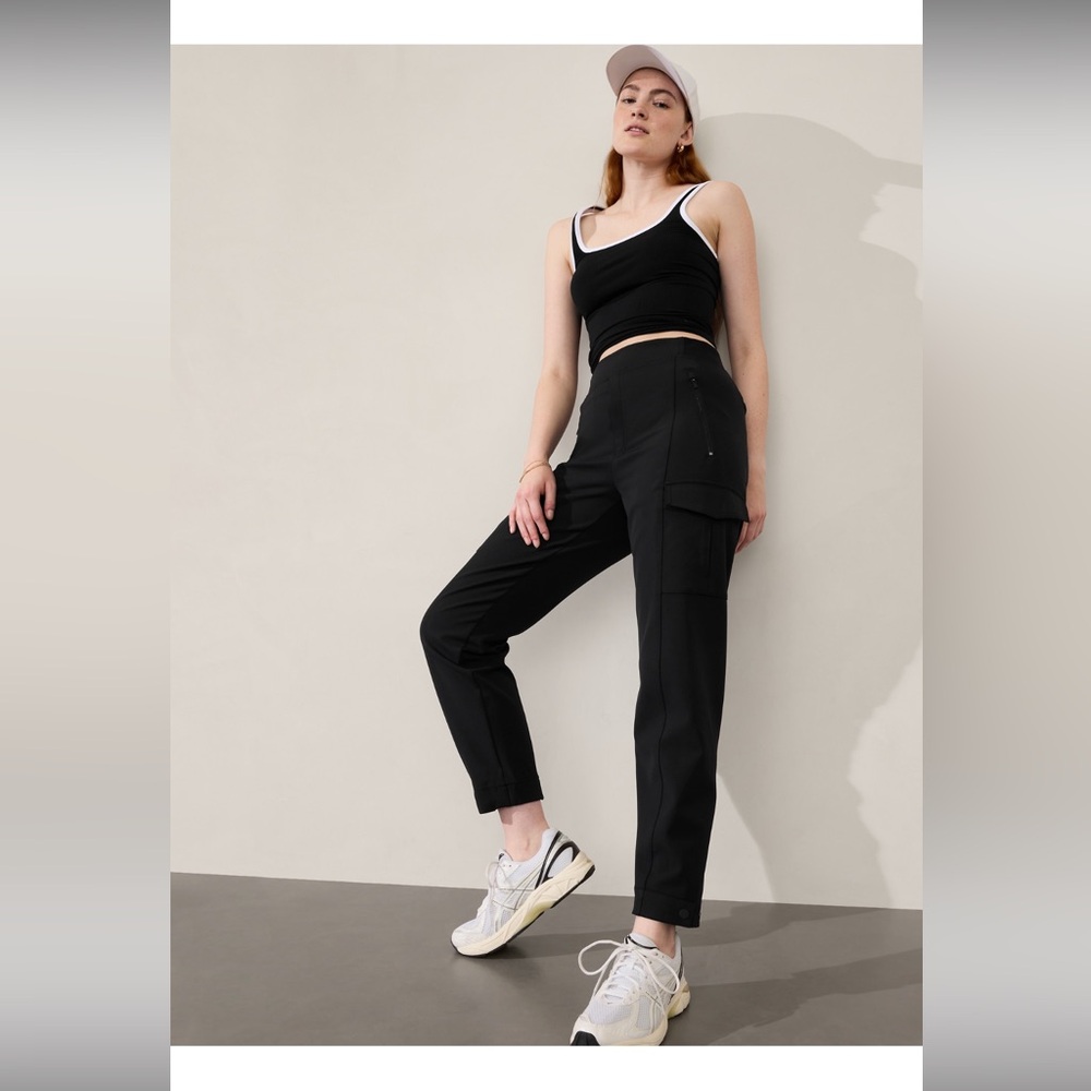 Athleta black Endless Cargo Pocket Athleisure Jogger Pants Sz 10 #467187